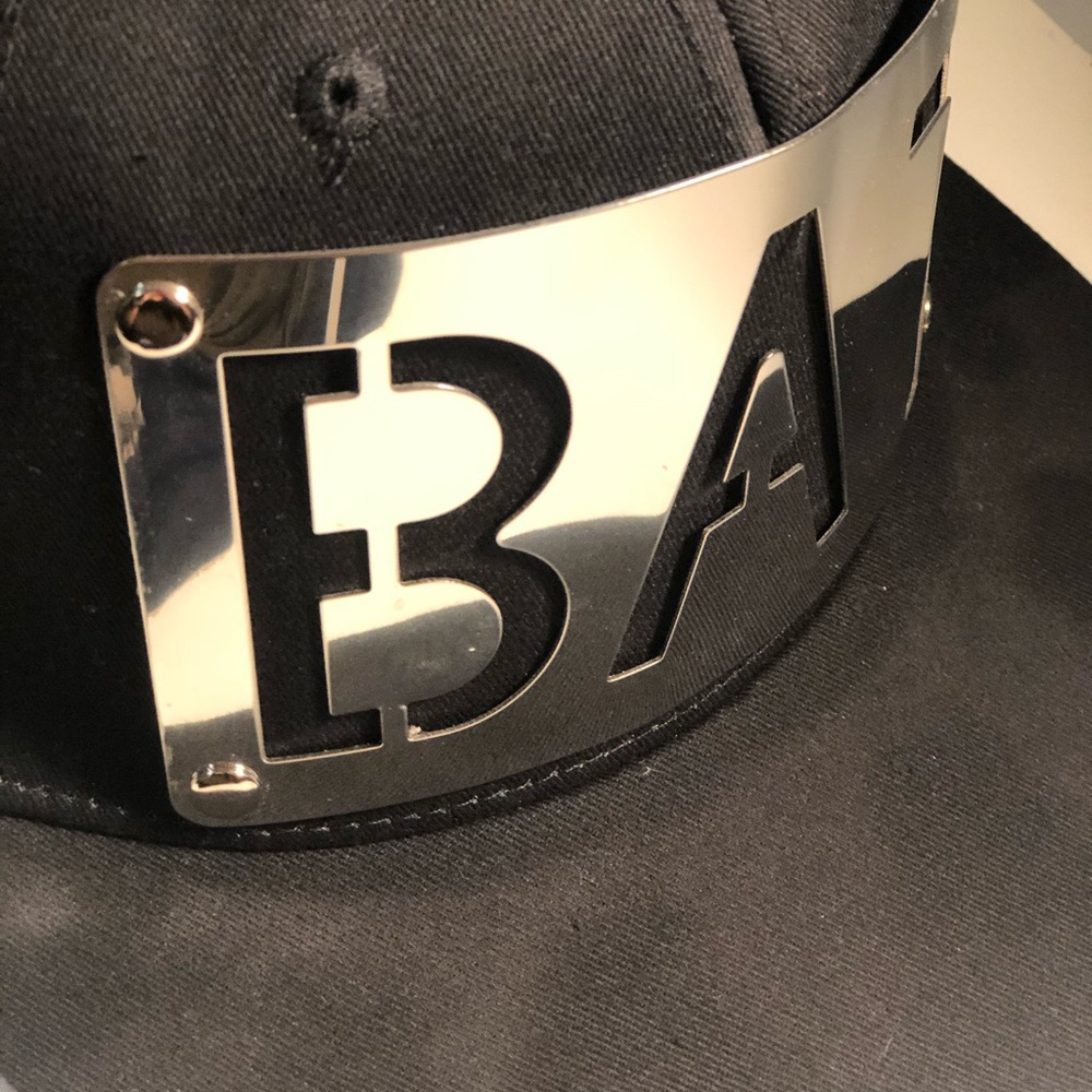 Forever 21 BATMAN hat - Picture 3 of 6